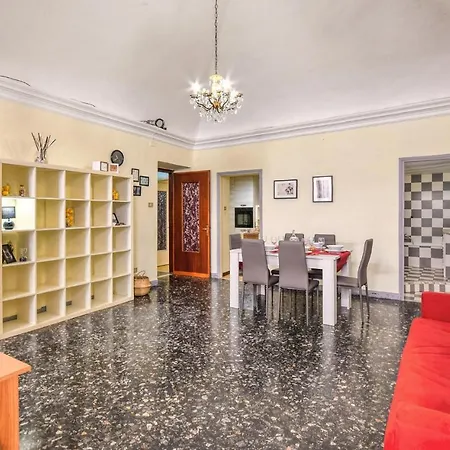 2 Bedroom Amazing In Dom wakacyjny